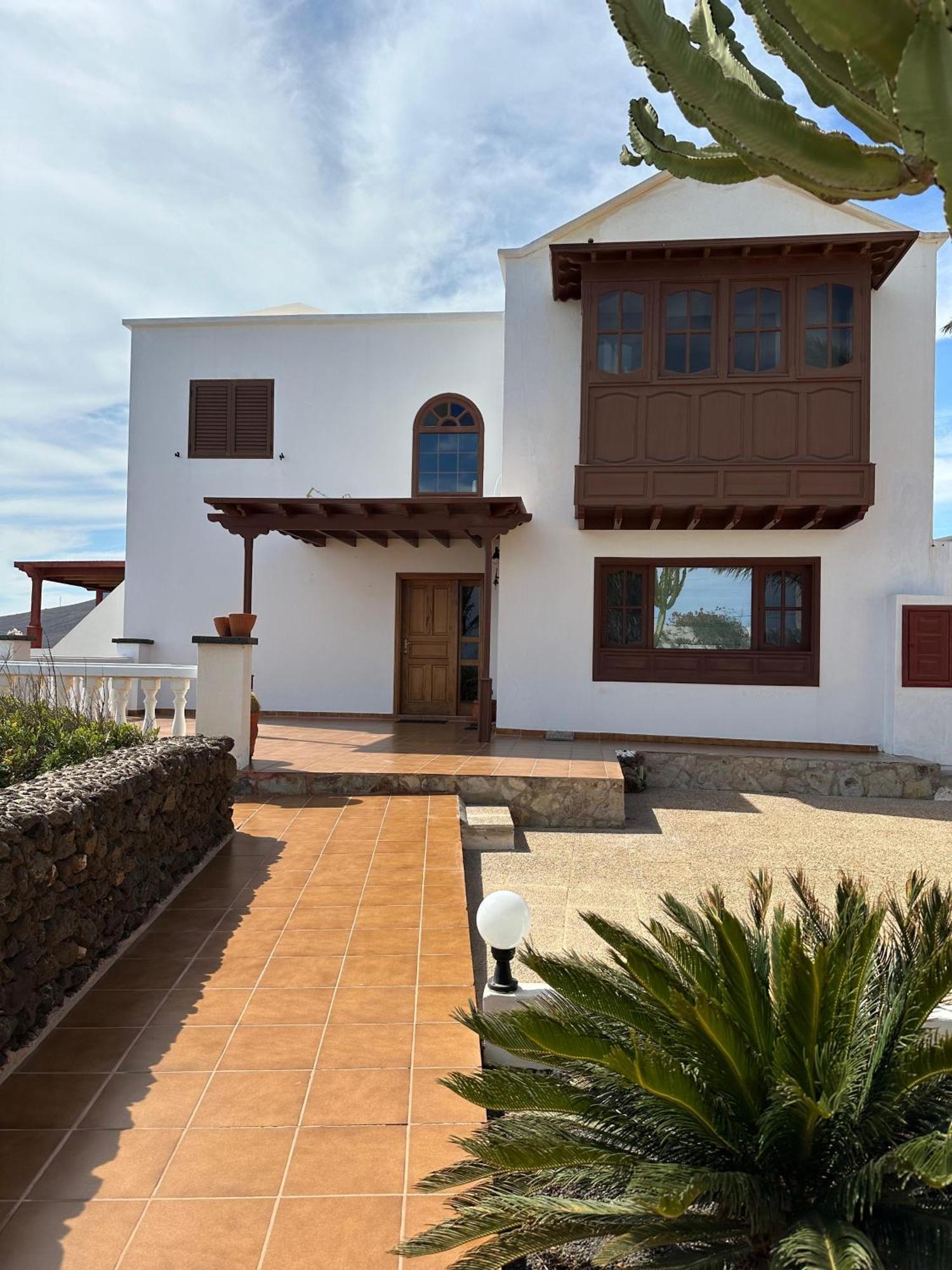 Casona El Faro De Mácher