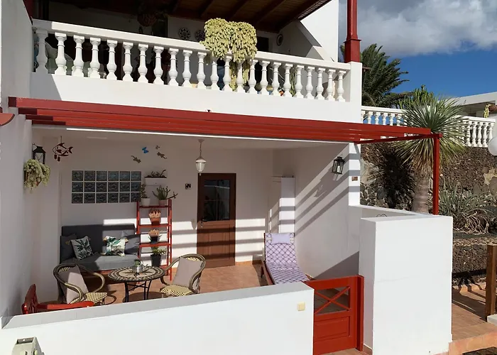 Casona El Faro De Macher
